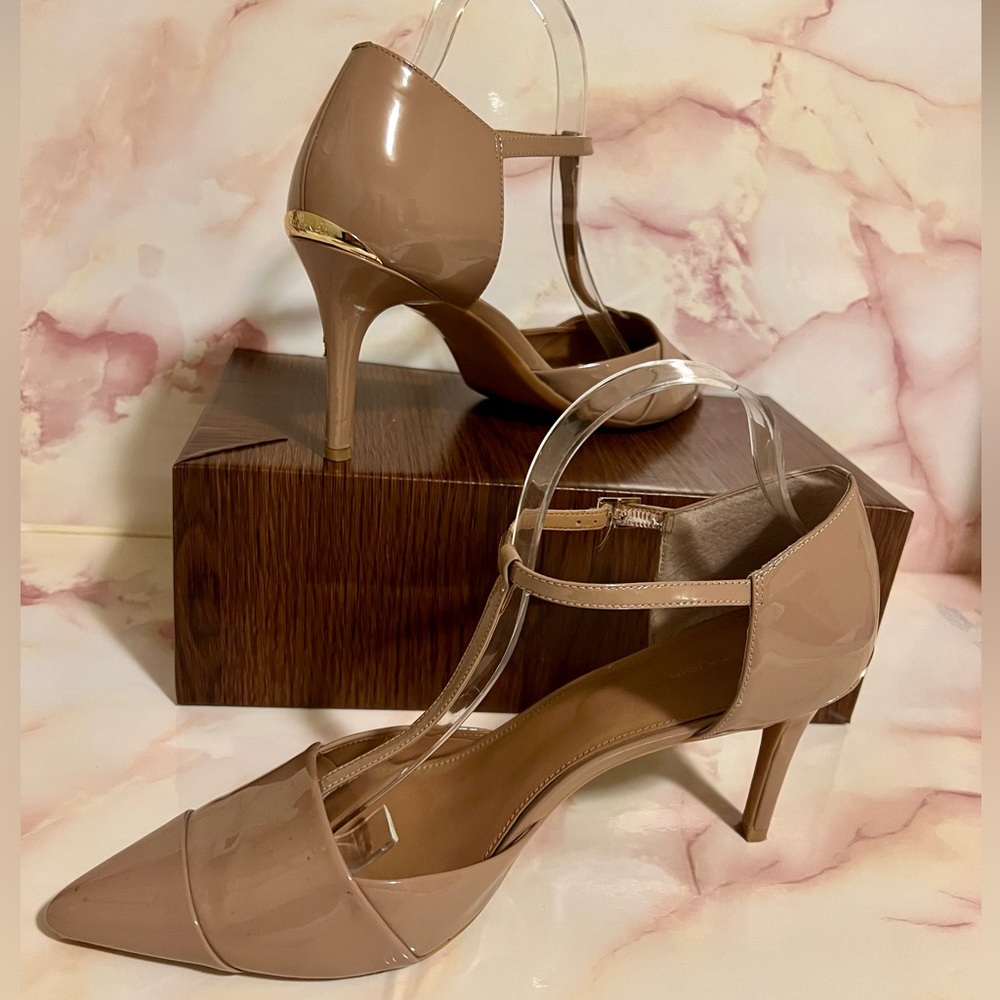 Calvin Klein tan heels size 11